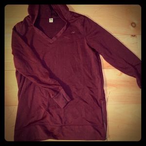 Maroon long sweatshirt